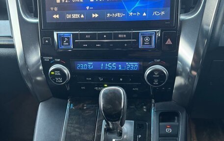 Toyota Vellfire II, 2016 год, 3 620 000 рублей, 8 фотография