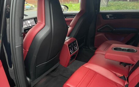 Porsche Cayenne III, 2018 год, 6 900 000 рублей, 8 фотография