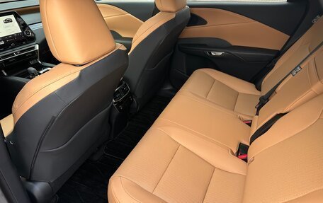 Lexus RX IV рестайлинг, 2025 год, 7 690 000 рублей, 16 фотография