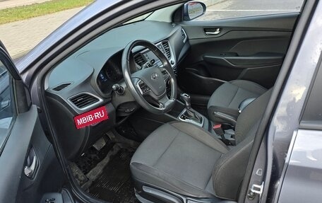 Hyundai Solaris II рестайлинг, 2018 год, 1 400 000 рублей, 3 фотография