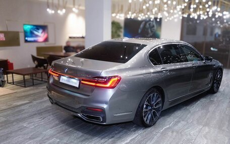 BMW 7 серия, 2019 год, 6 035 000 рублей, 2 фотография