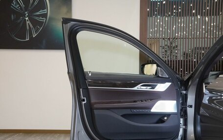 BMW 7 серия, 2019 год, 6 035 000 рублей, 9 фотография