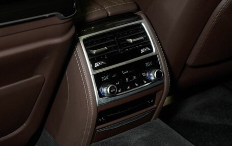 BMW 7 серия, 2019 год, 6 035 000 рублей, 14 фотография