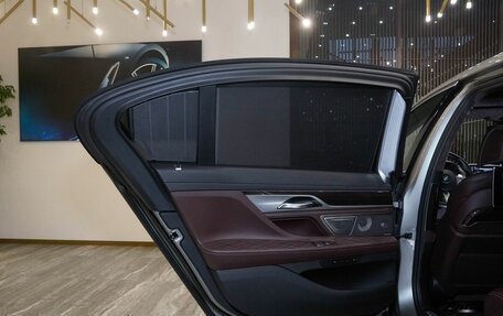 BMW 7 серия, 2019 год, 6 035 000 рублей, 17 фотография