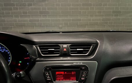 KIA Rio III рестайлинг, 2013 год, 805 000 рублей, 13 фотография