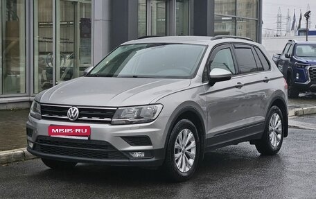 Volkswagen Tiguan II, 2020 год, 1 999 000 рублей, 3 фотография