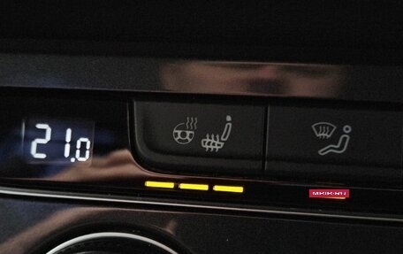 Volkswagen Tiguan II, 2020 год, 1 999 000 рублей, 12 фотография