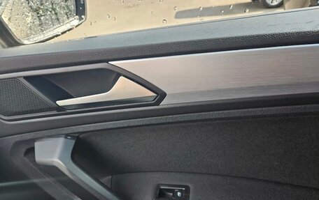 Volkswagen Tiguan II, 2021 год, 2 750 000 рублей, 10 фотография