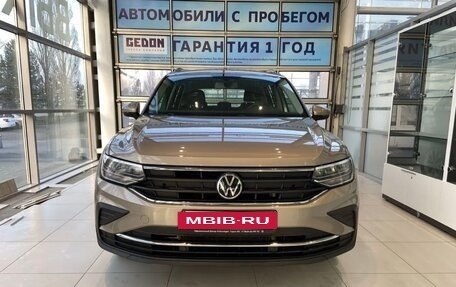 Volkswagen Tiguan II, 2021 год, 2 750 000 рублей, 19 фотография