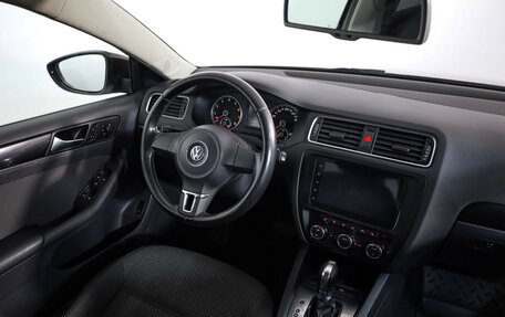 Volkswagen Jetta VI, 2014 год, 990 000 рублей, 7 фотография