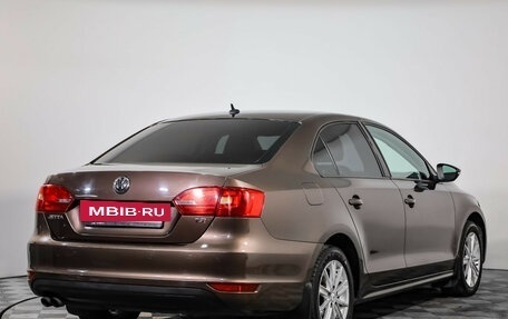 Volkswagen Jetta VI, 2014 год, 990 000 рублей, 4 фотография