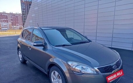 KIA cee'd I рестайлинг, 2011 год, 860 000 рублей, 4 фотография