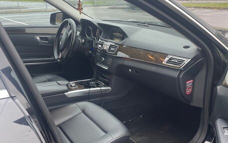 Mercedes-Benz E-Класс, 2015 год, 1 999 999 рублей, 8 фотография