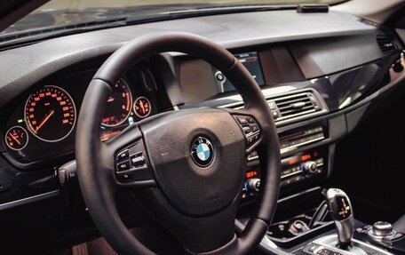 BMW 5 серия, 2013 год, 1 490 000 рублей, 11 фотография