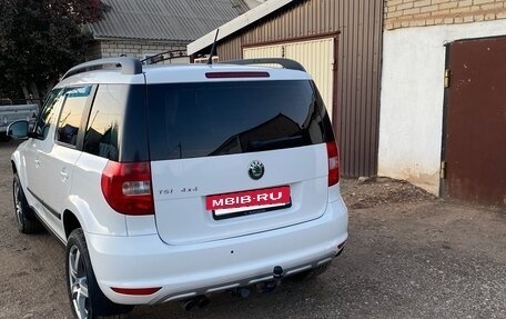 Skoda Yeti I рестайлинг, 2013 год, 1 000 000 рублей, 4 фотография