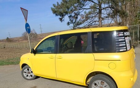 Toyota Sienta I, 2004 год, 650 000 рублей, 3 фотография