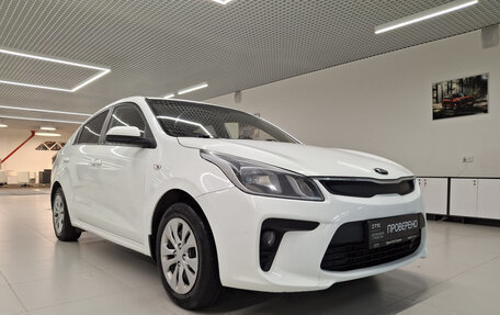 KIA Rio IV, 2019 год, 999 000 рублей, 3 фотография
