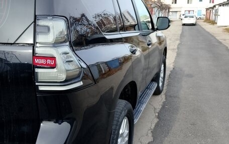 Toyota Land Cruiser Prado 150 рестайлинг 2, 2011 год, 2 000 000 рублей, 6 фотография