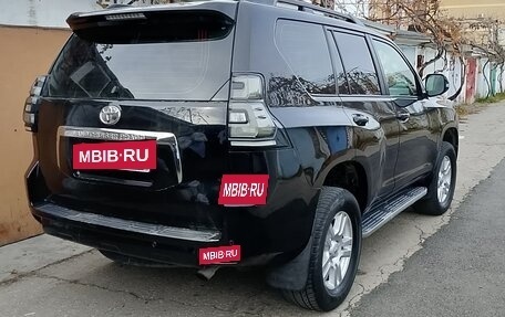 Toyota Land Cruiser Prado 150 рестайлинг 2, 2011 год, 2 000 000 рублей, 2 фотография