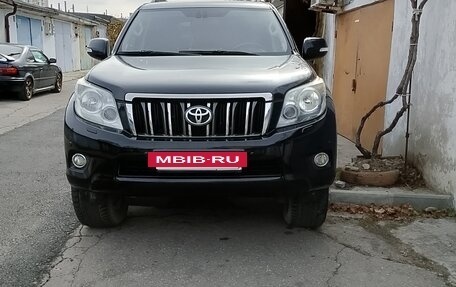 Toyota Land Cruiser Prado 150 рестайлинг 2, 2011 год, 2 000 000 рублей, 3 фотография