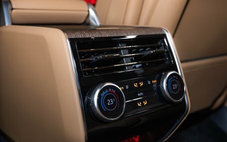 Land Rover Range Rover IV рестайлинг, 2025 год, 27 500 000 рублей, 27 фотография