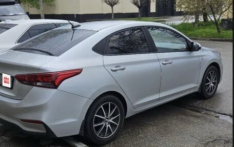 Hyundai Solaris II рестайлинг, 2017 год, 1 250 000 рублей, 3 фотография