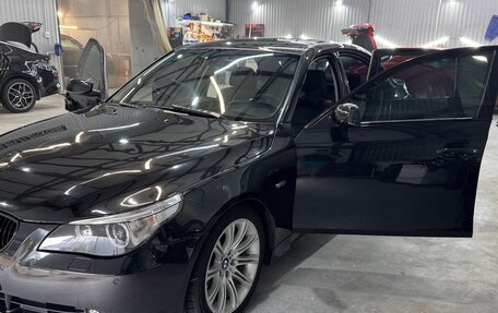 BMW 5 серия, 2003 год, 850 000 рублей, 8 фотография