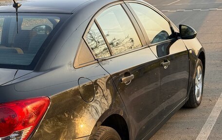 Chevrolet Cruze II, 2010 год, 499 999 рублей, 4 фотография