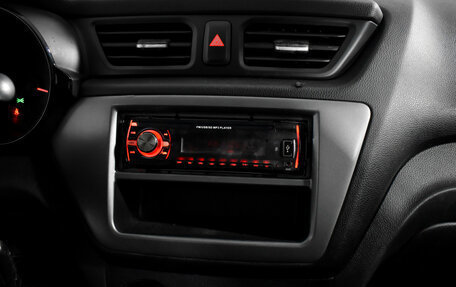 KIA Rio III рестайлинг, 2015 год, 645 000 рублей, 14 фотография