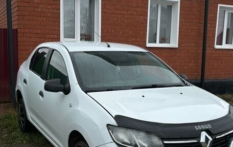 Renault Logan II, 2017 год, 290 000 рублей, 2 фотография