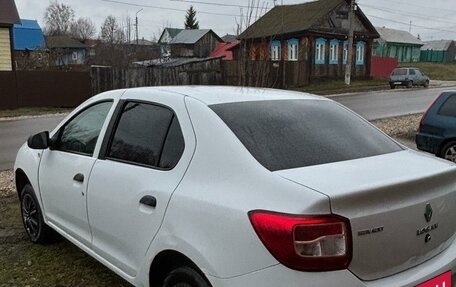 Renault Logan II, 2017 год, 290 000 рублей, 4 фотография