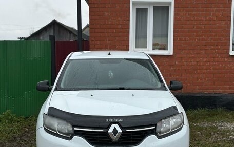 Renault Logan II, 2017 год, 290 000 рублей, 11 фотография