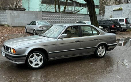BMW 5 серия, 1989 год, 420 000 рублей, 2 фотография