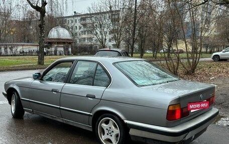 BMW 5 серия, 1989 год, 420 000 рублей, 3 фотография