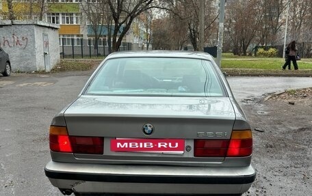 BMW 5 серия, 1989 год, 420 000 рублей, 4 фотография