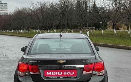 Chevrolet Cruze II, 2012 год, 685 000 рублей, 3 фотография