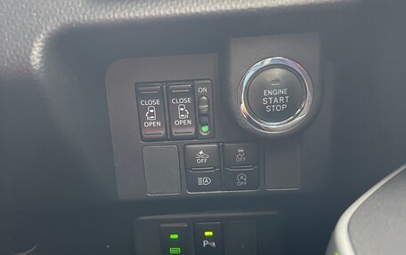 Toyota Roomy I, 2019 год, 1 250 000 рублей, 5 фотография