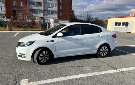 KIA Rio III рестайлинг, 2015 год, 990 000 рублей, 3 фотография