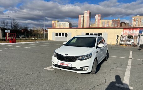 KIA Rio III рестайлинг, 2015 год, 990 000 рублей, 2 фотография