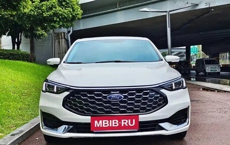 Ford Focus IV, 2022 год, 1 385 000 рублей, 2 фотография