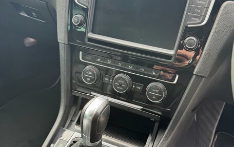 Volkswagen Golf VII, 2016 год, 2 000 000 рублей, 6 фотография