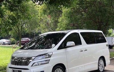 Toyota Vellfire I, 2013 год, 1 750 000 рублей, 1 фотография