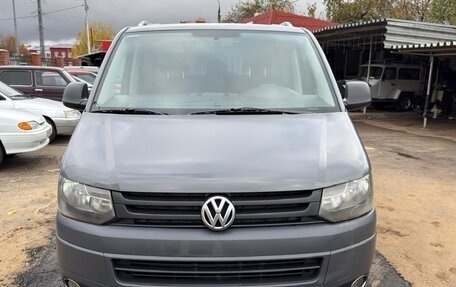 Volkswagen Caravelle T5, 2012 год, 1 950 000 рублей, 1 фотография