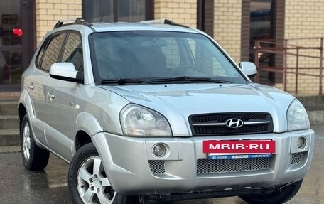 Hyundai Tucson III, 2006 год, 690 000 рублей, 3 фотография