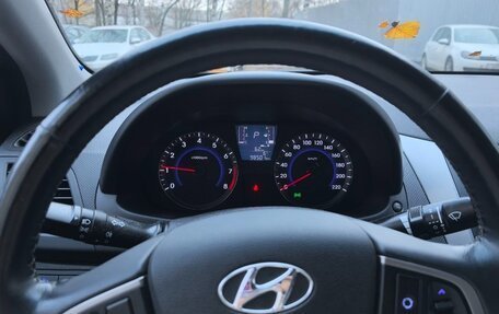 Hyundai Solaris II рестайлинг, 2016 год, 890 000 рублей, 7 фотография