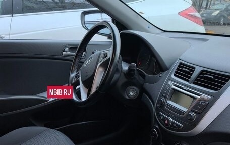 Hyundai Solaris II рестайлинг, 2016 год, 890 000 рублей, 8 фотография