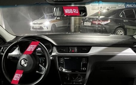 Skoda Rapid I, 2017 год, 780 000 рублей, 5 фотография