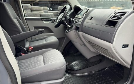 Volkswagen Caravelle T5, 2012 год, 1 950 000 рублей, 9 фотография