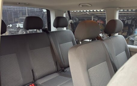 Volkswagen Caravelle T5, 2012 год, 1 950 000 рублей, 7 фотография