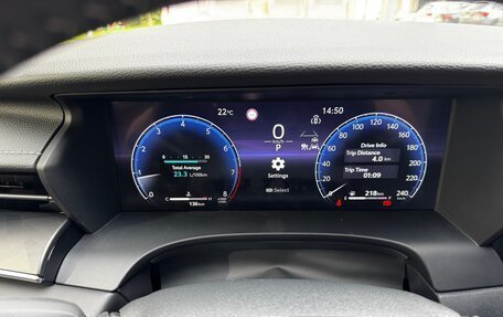 Toyota Camry, 2024 год, 4 270 000 рублей, 28 фотография